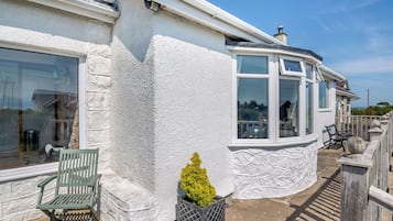 Cottage | Balcony