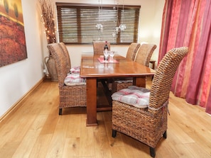 Cottage | Interior