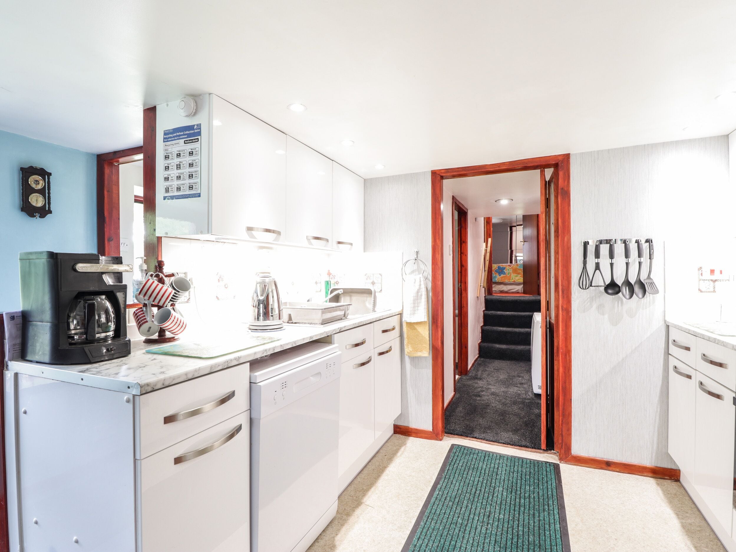 Cottage | Interior