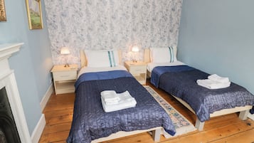 Cottage | Interior