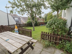 Cottage | Property grounds - Bangor Cottage (Bangor)