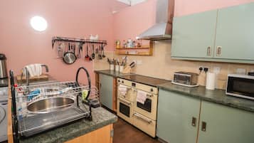 Cottage | Interior