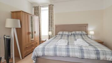 Cottage | 6 bedrooms, individually decorated, individually furnished, free WiFi