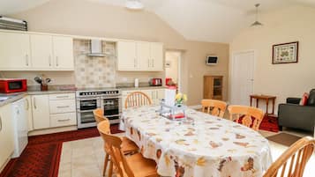 Cottage | Interior
