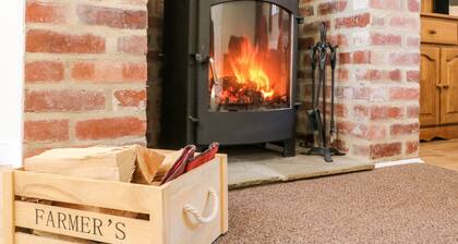 2 Pines Farm Cottages