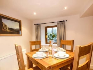 Cottage | Interior