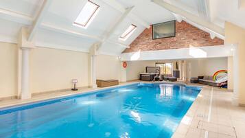 Cottage | Pool | Indoor pool, a heated pool