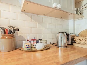 Casa de campo | Cozinha privada | Geladeira, lava-louças, cadeirão de bebê