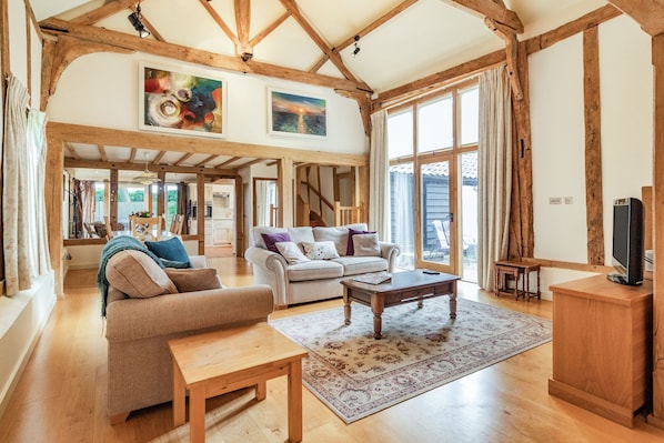 Cottage | Interior