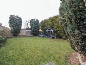 Interior - Lower Lane House (High Peak)