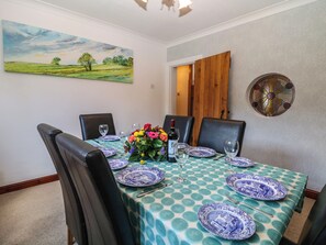 Cottage | Interior