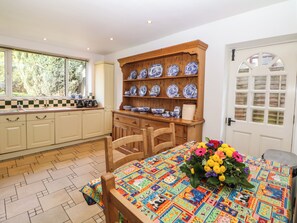 Cottage | Interior - Lower Lane House (High Peak)