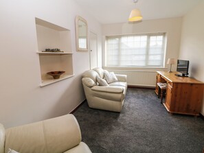 Interior - Lower Lane House (High Peak)