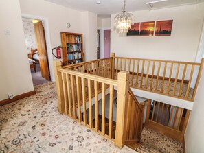 Cottage | Interior - Lower Lane House (High Peak)