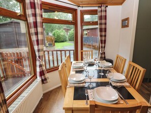 Cottage | Tempat makan