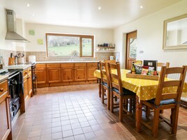 Microondas, placa de cocina, lavavajillas, tetera/pava eléctrica