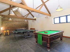 Cottage | Games room - New Barn (Blandford Forum)