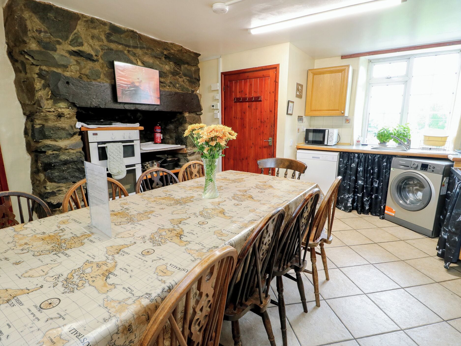 Cottage | Interior