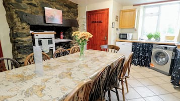Cottage | Interior