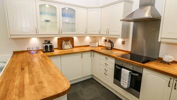 Lavavajillas, utensilios de cocina