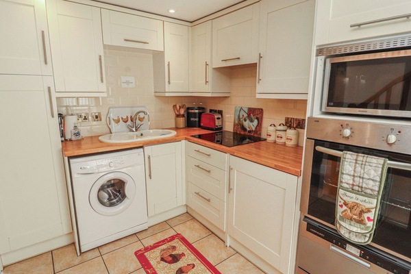 Cottage | Interior