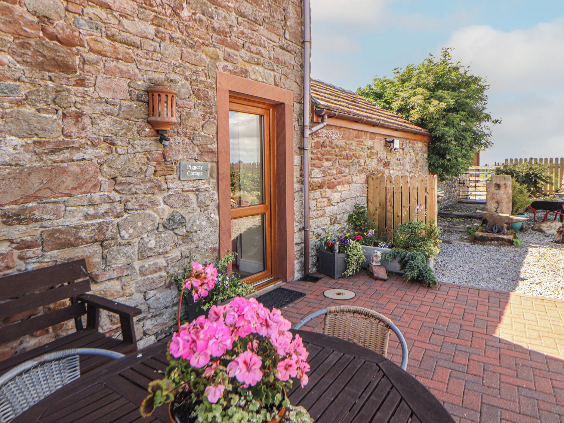 Cottage | Interior