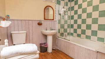 Cottage | Bathroom | Shower