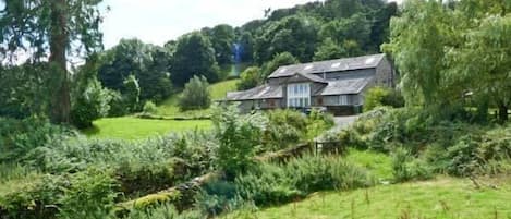 Cottage | Property grounds