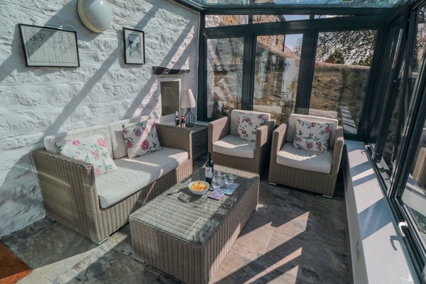 Cottage | Interior