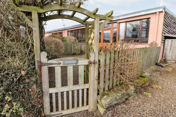 Cottage | Property grounds