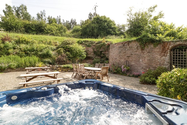 Cottage | Spa