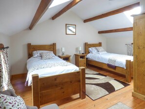 Cottage | Individually decorated, individually furnished, free WiFi