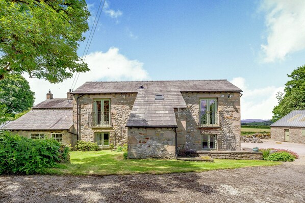 Cottage | Front of property - Pickle Barn (Carnforth)