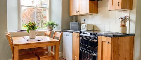 Cottage | Interior