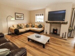 Living area - White Gables (Workington)