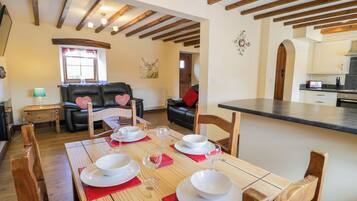 Cottage | Interior