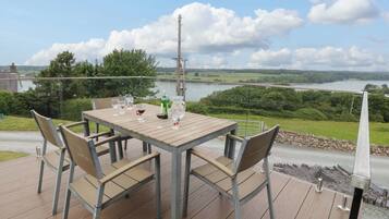 Tempat makan outdoor