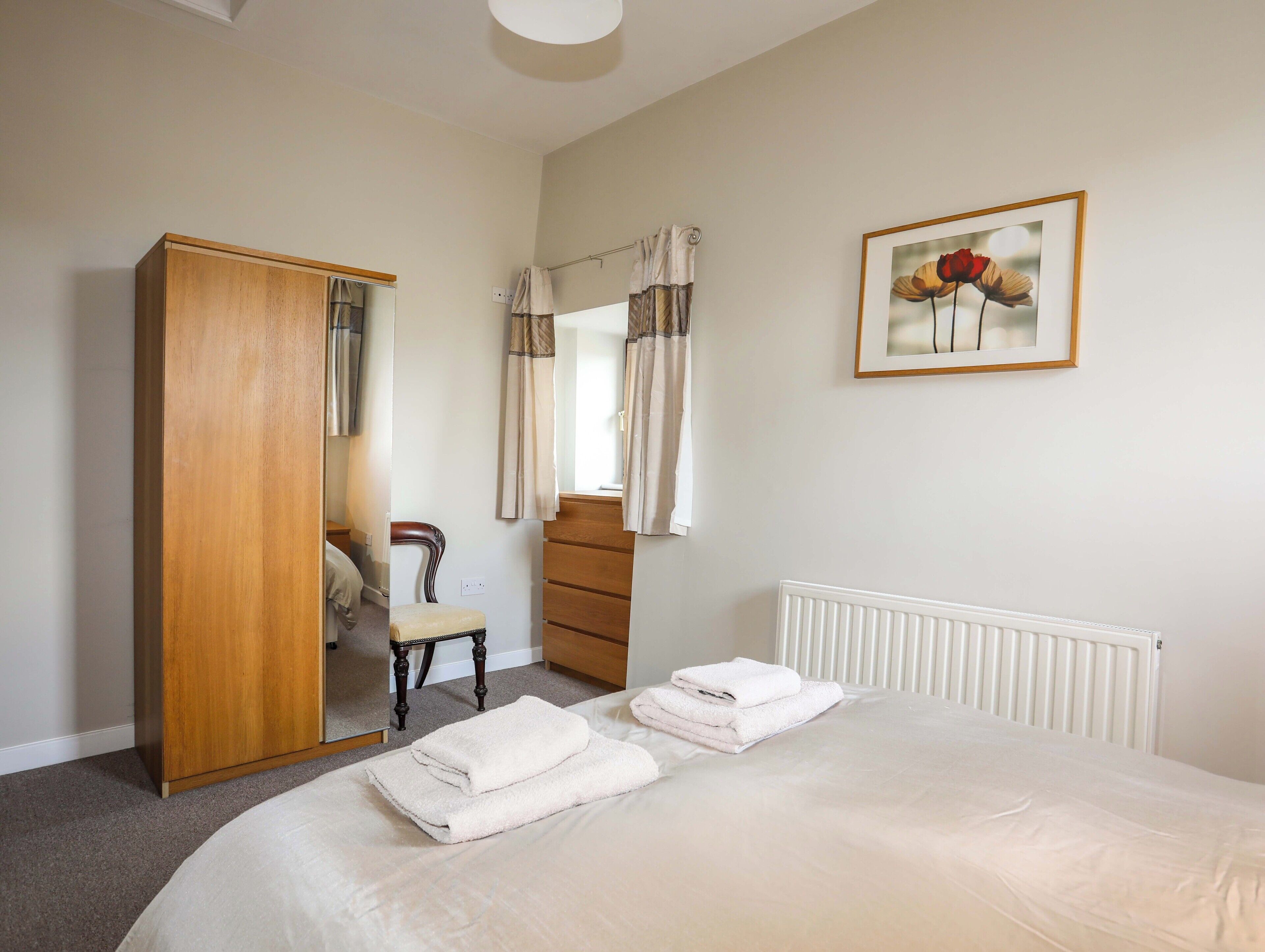 3 bedrooms, individually decorated, individually furnished, free WiFi