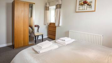 3 kamar tidur dan didekorasi berbeda-beda