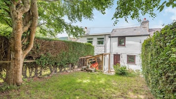 Cottage | Front of property