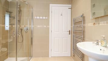 Cottage | Bagno | Doccia