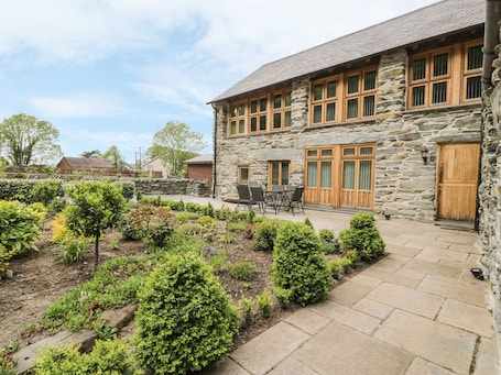 Exterior. Hendoll Barn
