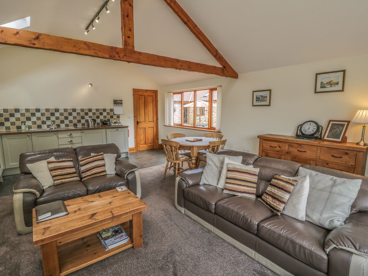 Cottage | Interior