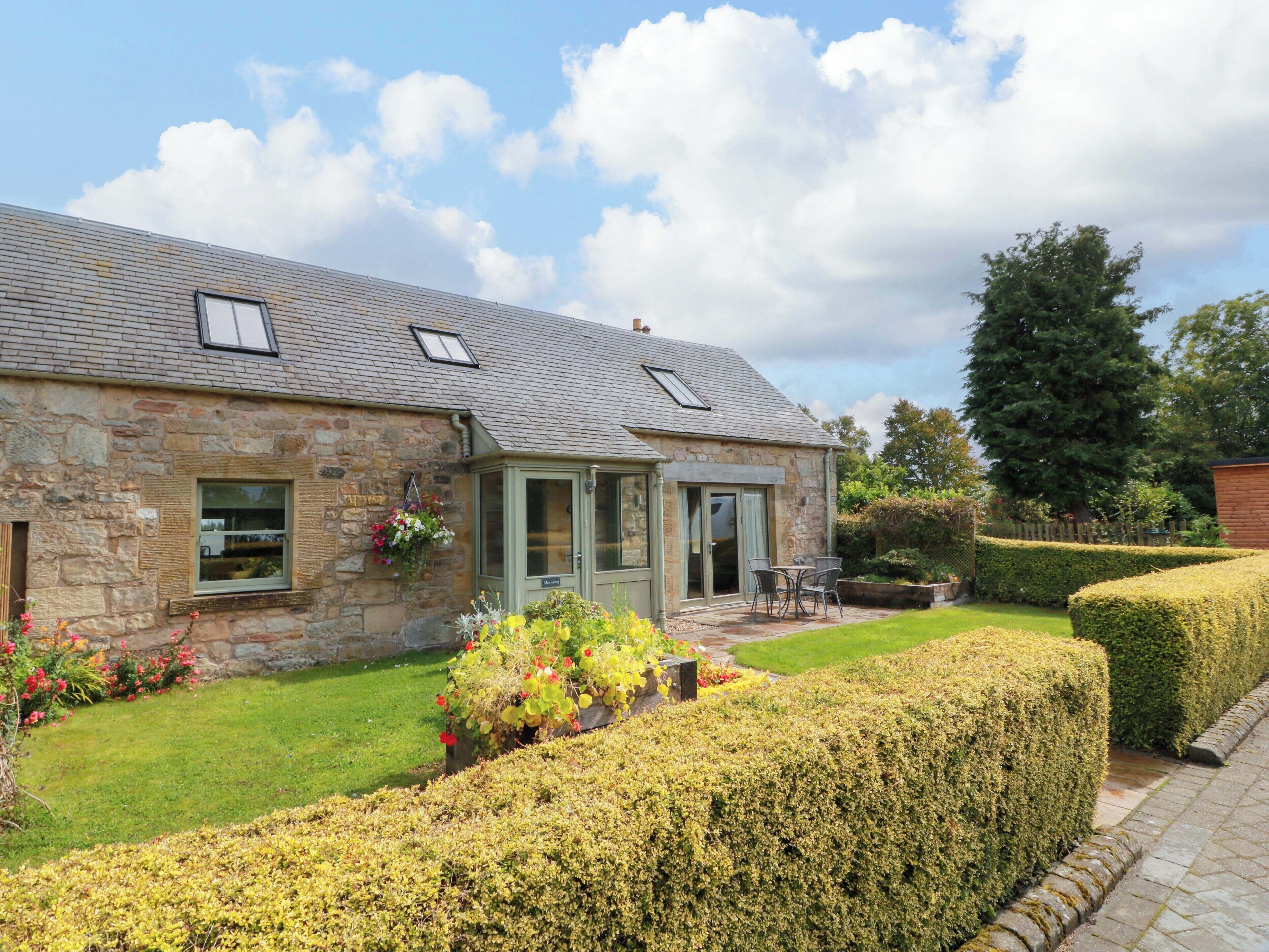 코티지 | 숙박 시설 정면