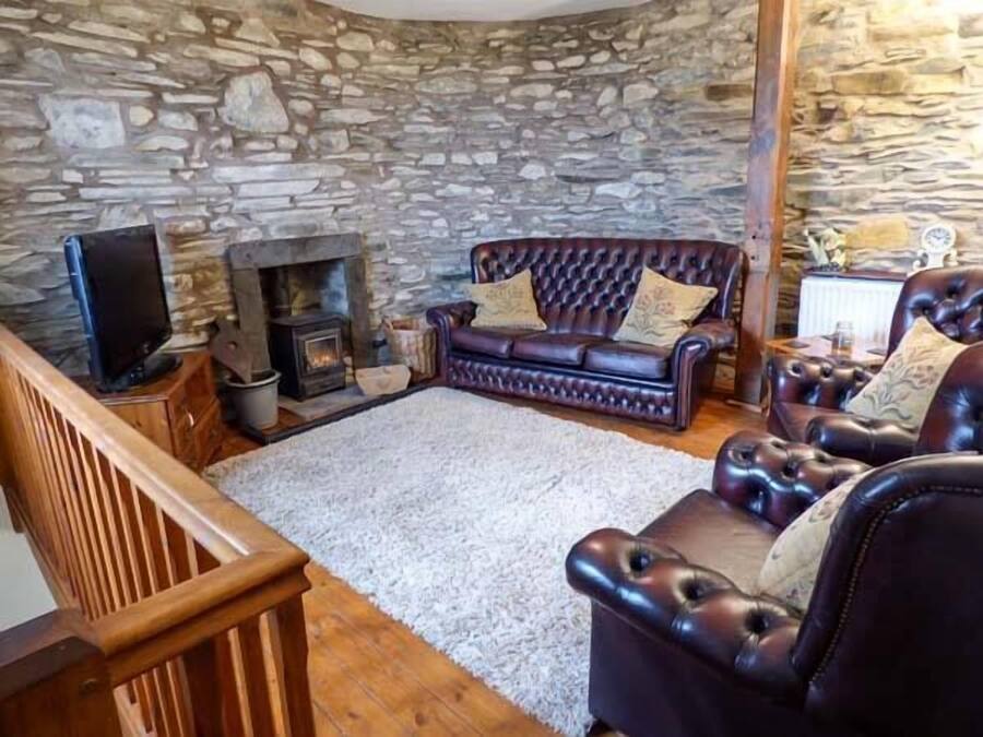 Cottage | Interior