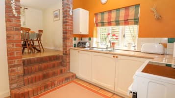 Cottage | Interior