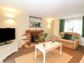 Cottage | Living room | TV