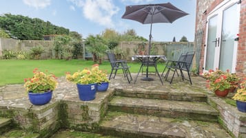 Cottage | Interior