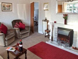 Cottage | Living room | TV