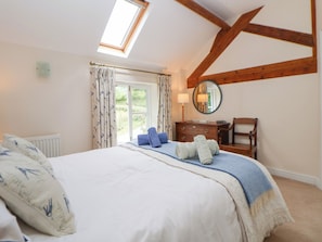 Cottage | Individually decorated, individually furnished, free WiFi